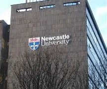 纽卡斯尔迎法国杯关键赛，今晨门线救险，气氛紧张，赛季目标并未改变(skiesonceaweek)