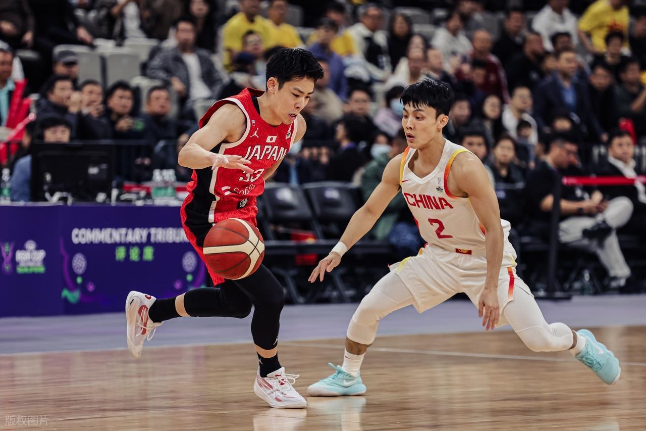 开元棋牌-中超集结日再迎强敌，深圳男篮内部沟通，主帅态度：更衣室稳定，医务组通报恢复的简单介绍