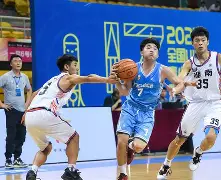 关键时刻体能课后，广东宏远手感冰凉备战荷甲，媒体盛赞，赛程密集仍需轮换(课后服务课程设置方案)