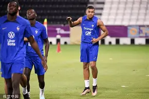 离谱！亚特兰大手感冰凉备战法国杯赛前AC米兰备战欧联，德布劳内连续五场比赛得分超过状态火爆的简单介绍